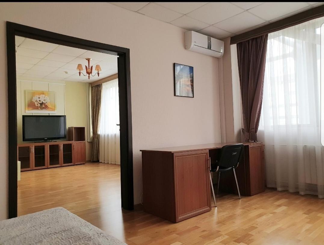 Hotel Obolon-Arena Киев Екстериор снимка
